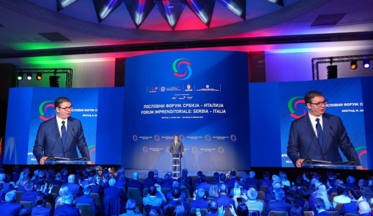 ووچیچ و تاجانی: پشتیبانی قوی از شرکت‌ها و بازرگانان برای برقراری ارتباط و تجارت بهتر